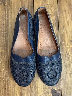 Spring step navy blue leather slip on shoes Womens size 38
